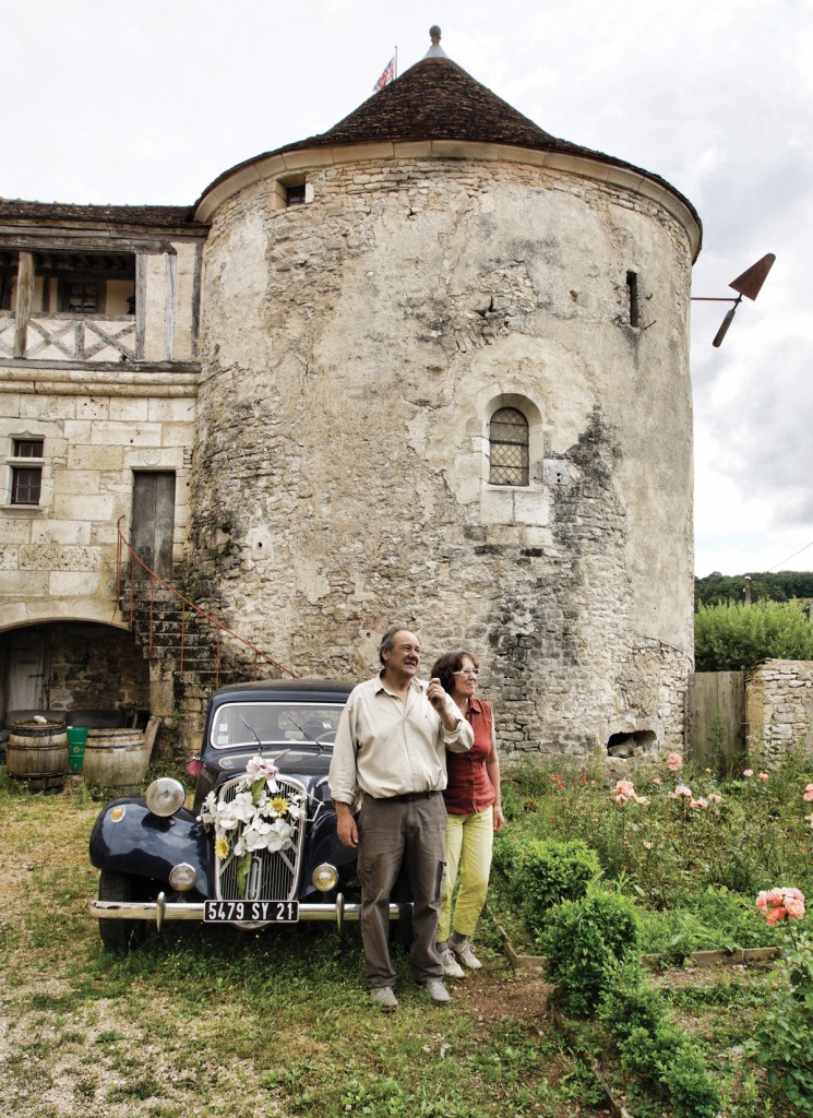 Jean-Philippe Guerra est aussi un passionné de voitures anciennes. Avec ses mots de passionnés et la complicité d’Eliane, il sauront vous faire aimer Gurgy et sa tumultueuse histoire. ©Christophe Remondière